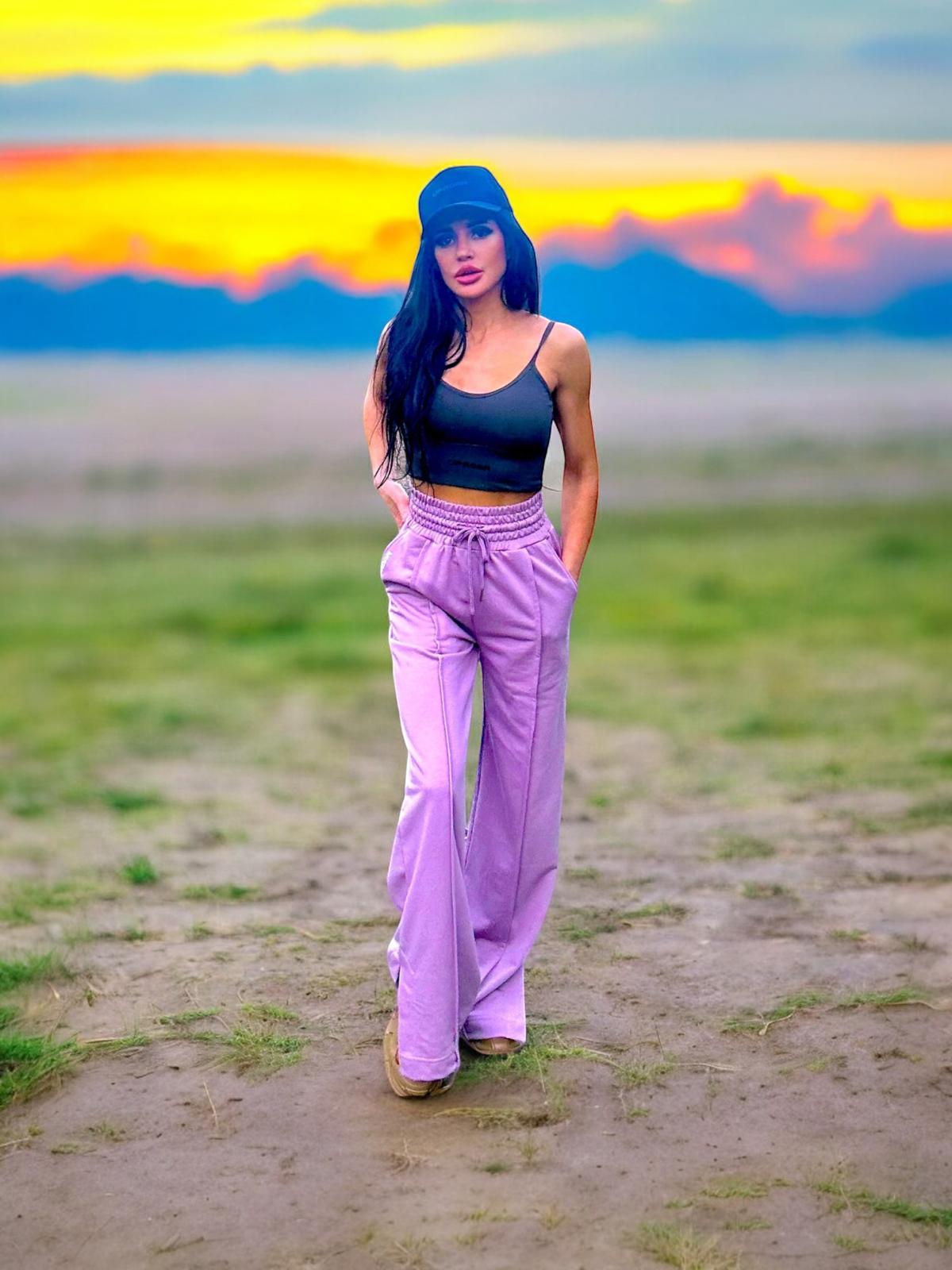 high waisted, sweatpants, cotton fabric, drawstring waist, sewed in front pleat, wide leg , active wear, lifestylee clothes, slimming pants