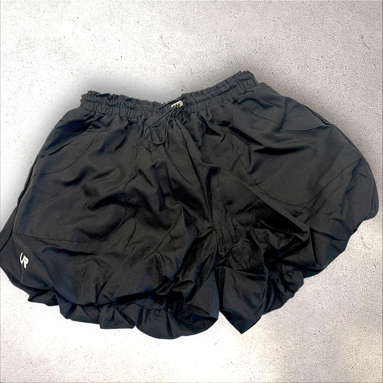 Mini shorts Puffed fabric style Elastic drawstring waist with hold clip. Underestimated style, try them & you will love. Light  and airy feel, perfect for exercising & daily activities.