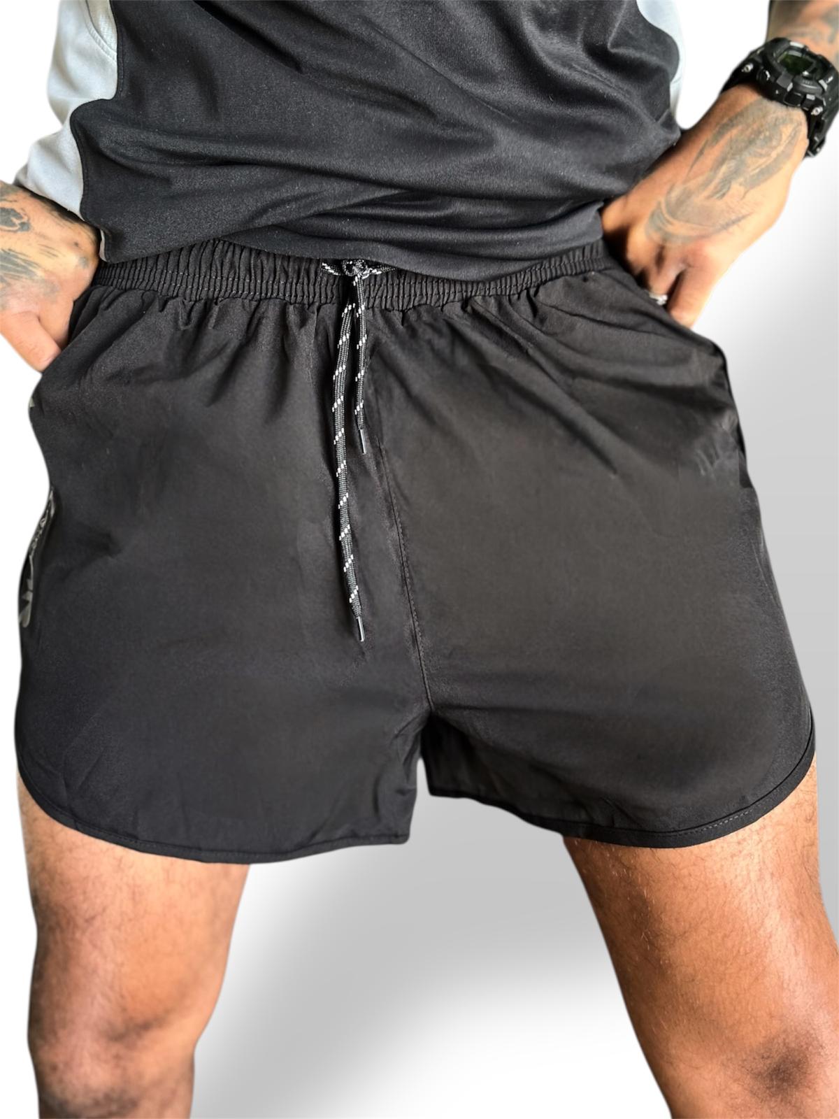 no zip or pockets black shorts, mens training shorts, black training shorts for bjj, black no-gi shorts, black 2n1 shorts with side splits.