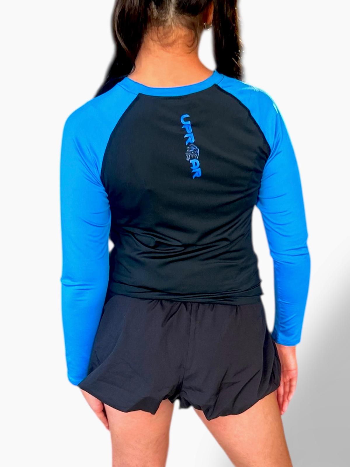 non-slip rashie, kids bjj gear, long sleeve rashie with silicone hem, blue sleeve rashguard, rashguard for rolling, kids rashie with blue sleeve, no roll-up rashie